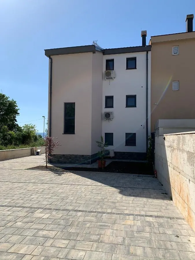 Apartman Polje Njivice Apartment